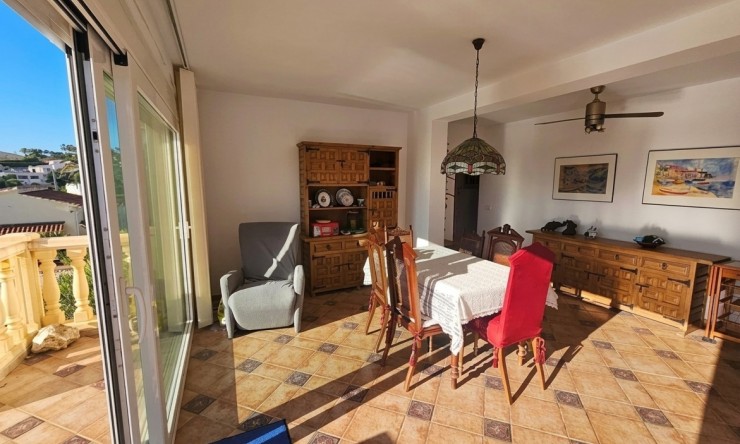 Resale - Villa -
Moraira - Pinar del Advocat - Cometa