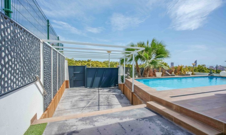 Resale - Villa -
Finestrat