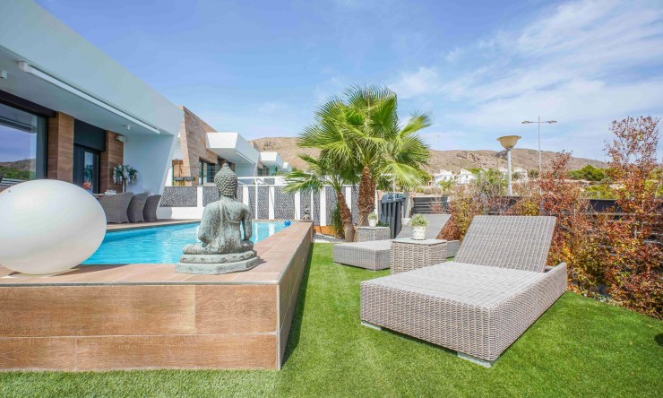 Resale - Villa -
Finestrat