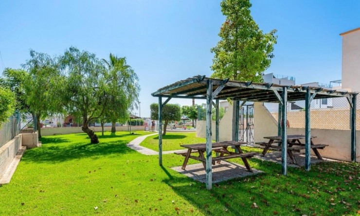 Resale - Villa -
Villamartin