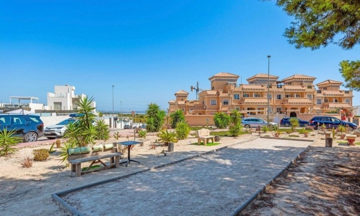 Resale - Villa -
Villamartin