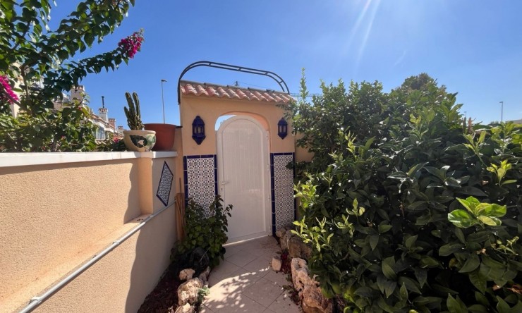 Resale - Villa -
Villamartin