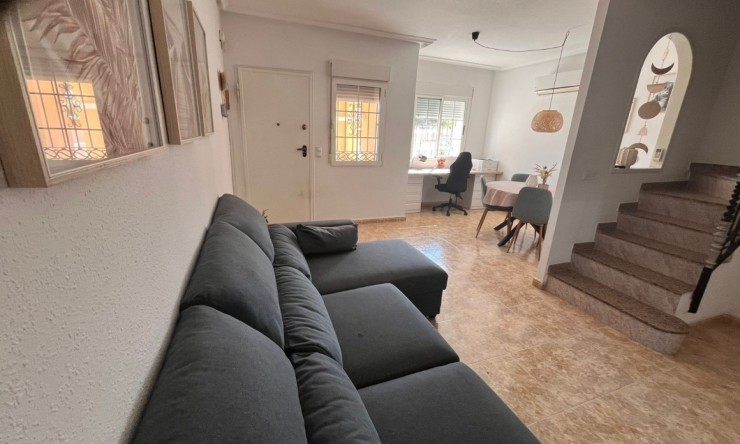 Resale - Villa -
Villamartin