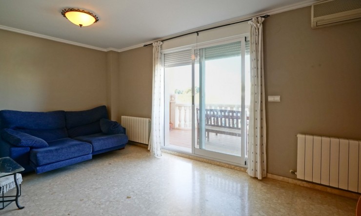 Resale - Town house -
La Xara