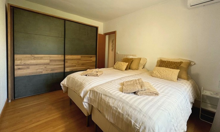 Resale - Apartment -
Albir