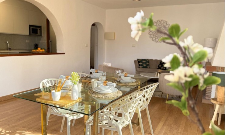 Resale - Apartment -
Albir