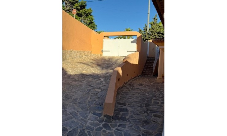 Resale - Villa -
Moraira - Pinar del Advocat - Cometa