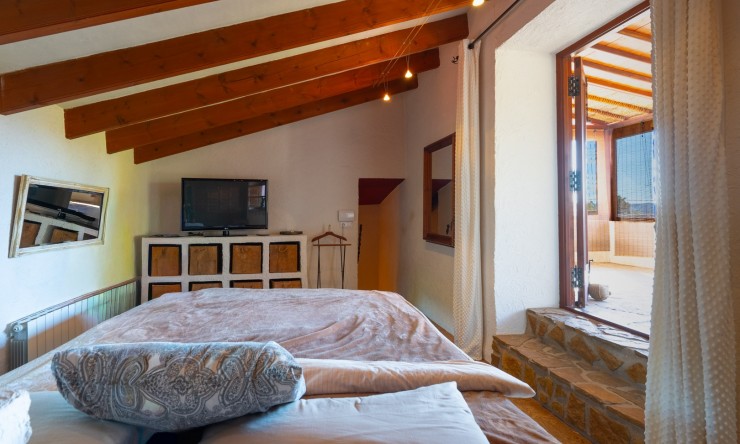 Reventa - Villa -
Jávea - Senioles