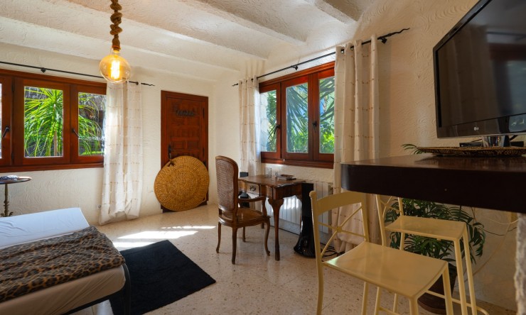 Reventa - Villa -
Jávea - Senioles