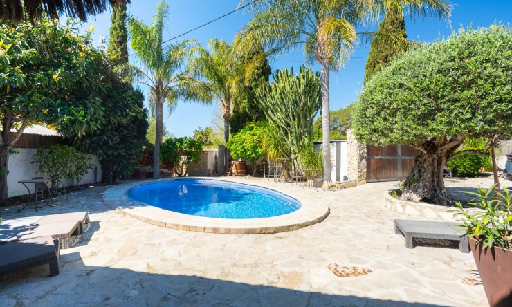 Reventa - Villa -
Jávea - Senioles