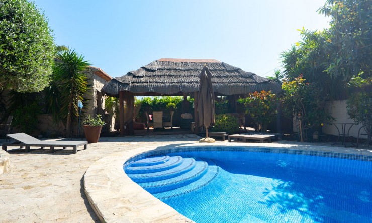 Reventa - Villa -
Jávea - Senioles