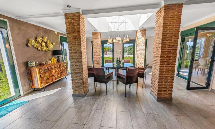 Reventa - Villa -
Pedreguer