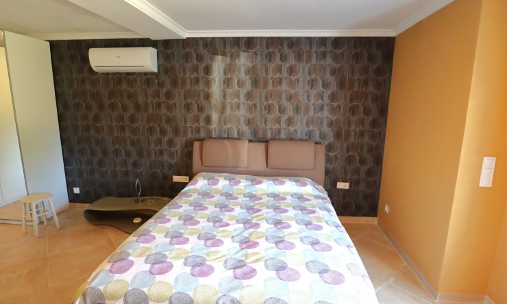 Reventa - Villa -
Pedreguer