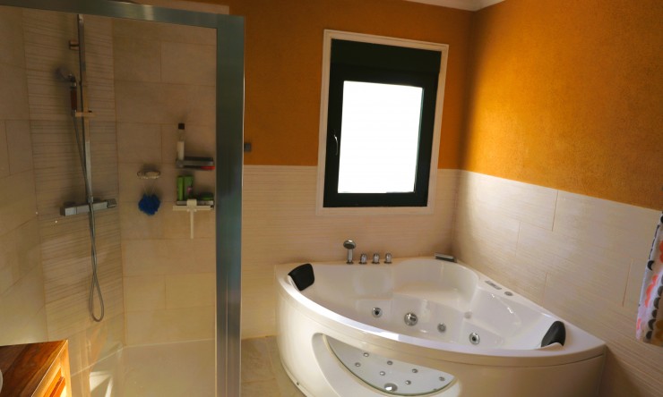 Reventa - Villa -
Pedreguer