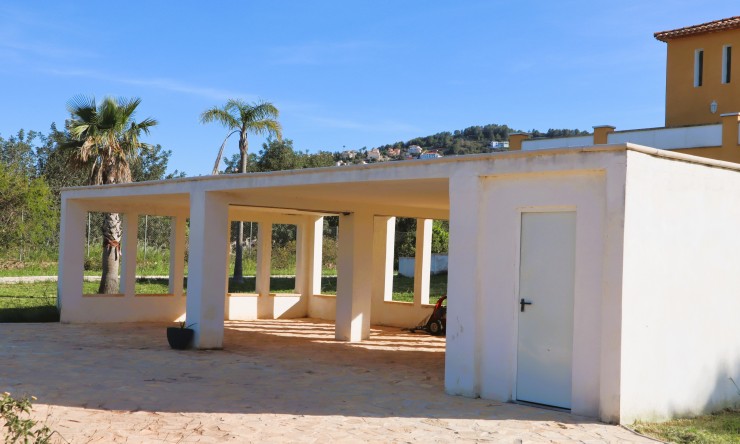 Reventa - Villa -
Pedreguer