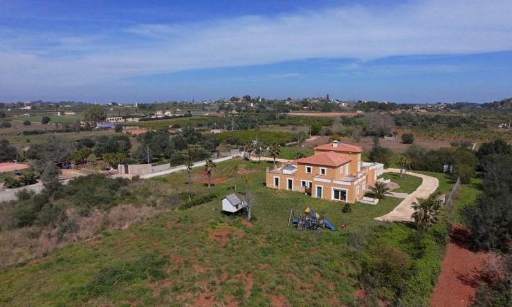 Reventa - Villa -
Pedreguer