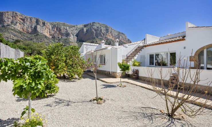 Resale - Villa -
Jávea / Xàbia - Montgó - Ermita