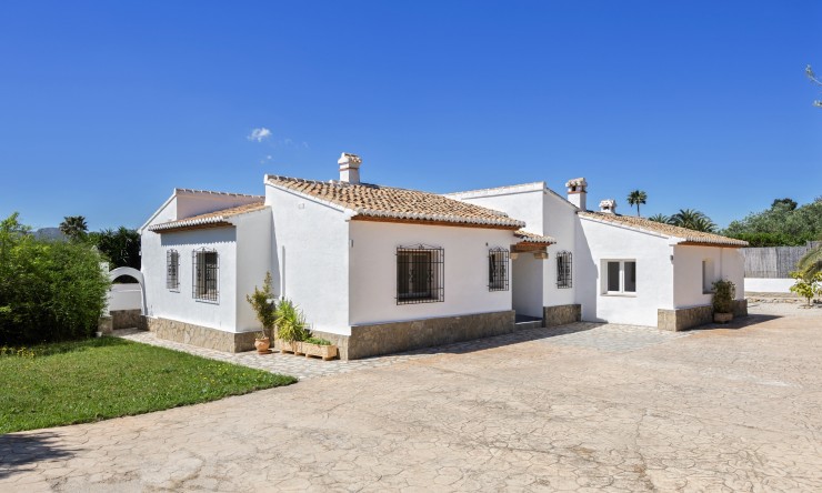Resale - Villa -
Jávea / Xàbia - Montgó - Ermita