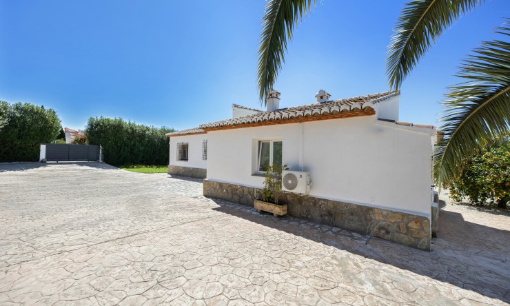 Resale - Villa -
Jávea / Xàbia - Montgó - Ermita
