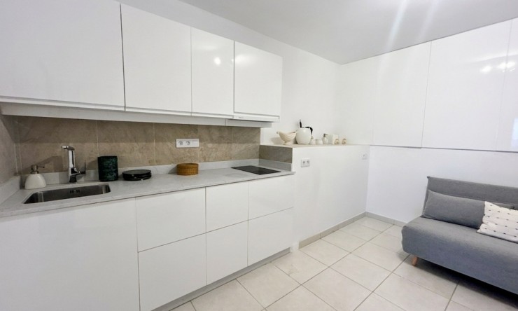 Rynek Wtórny - Willa -
Pego