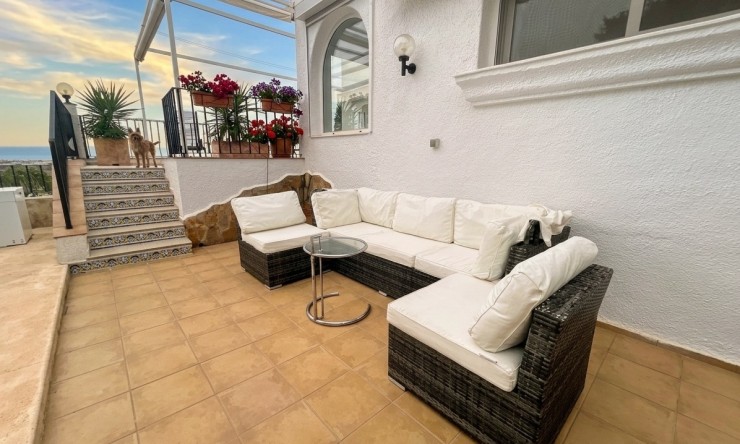 Rynek Wtórny - Willa -
Pego