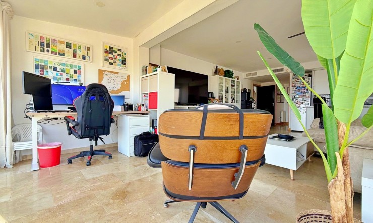 Revente - Appartement -
Campoamor