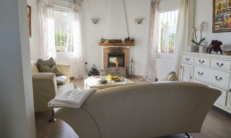 Herverkoop - Villa -
Calpe - Ortenbach