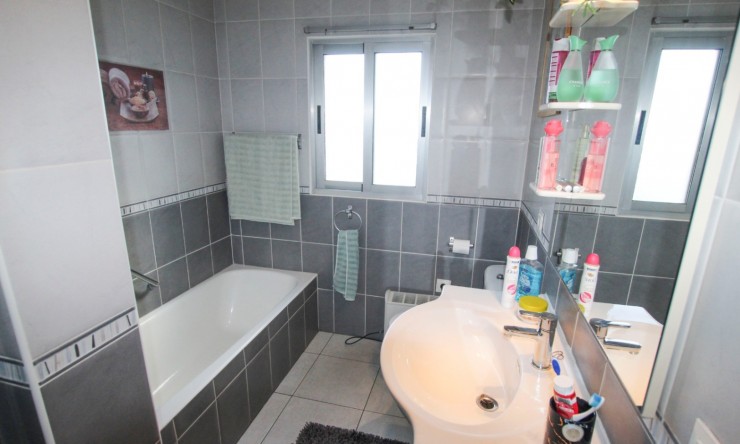 Herverkoop - Villa -
Calpe - Cometa