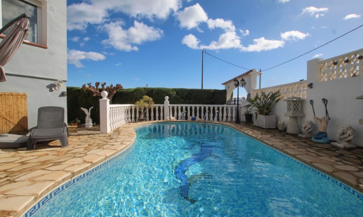 Herverkoop - Villa -
Calpe - Cometa