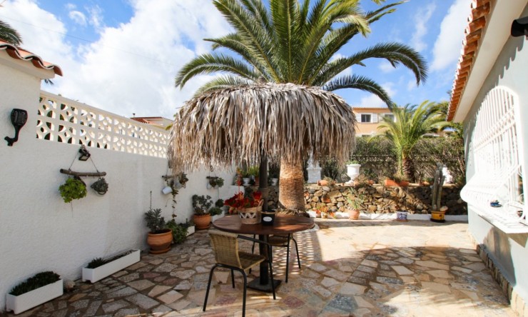 Herverkoop - Villa -
Calpe - Cometa