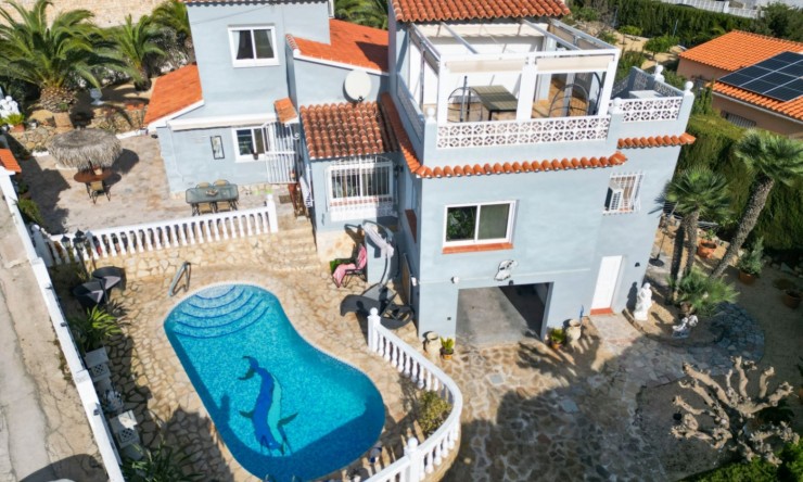 Herverkoop - Villa -
Calpe - Cometa