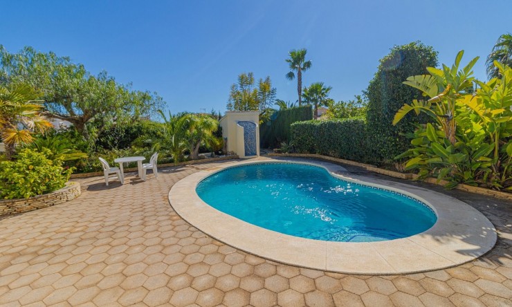 Resale - Villa -
Calpe - Carrio