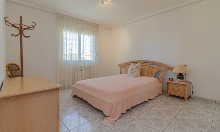 Resale - Villa -
Calpe - Carrio