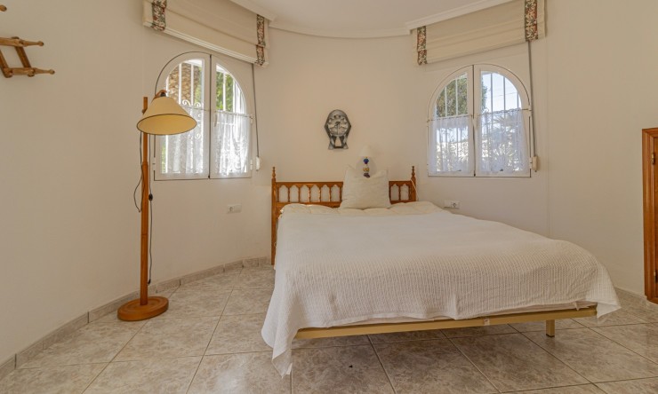 Resale - Villa -
Calpe - Carrio