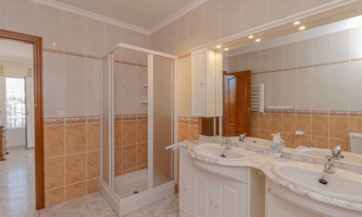 Resale - Villa -
Calpe - Carrio