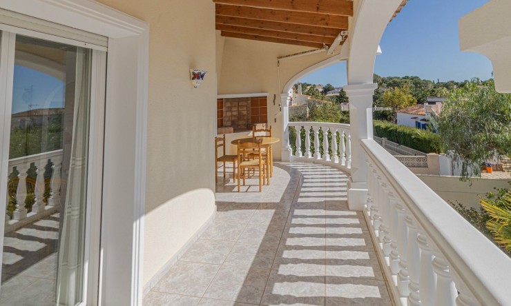 Resale - Villa -
Calpe - Carrio
