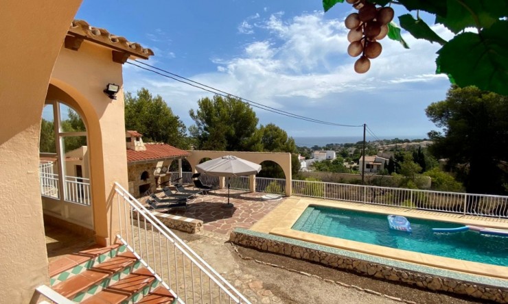 Resale - Villa -
Benissa - La Fustera