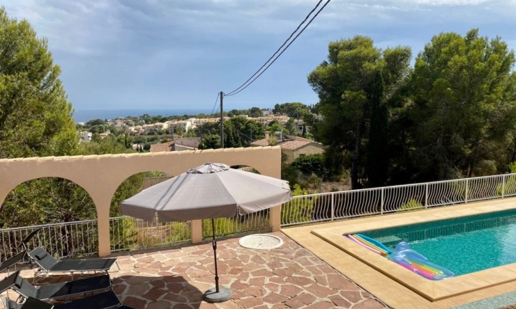 Resale - Villa -
Benissa - La Fustera