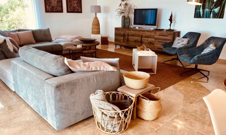 Resale - Villa -
Benissa - La Fustera