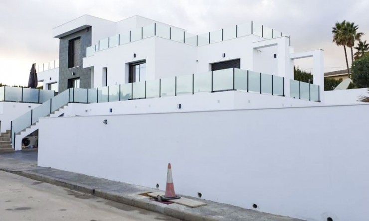 Resale - Villa -
Calpe - Benicolada