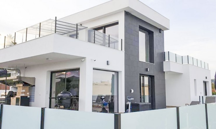 Resale - Villa -
Calpe - Benicolada