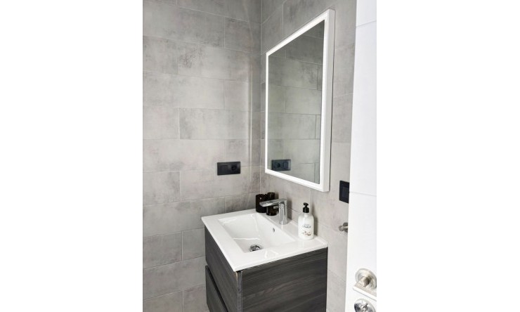 Resale - Villa -
Calpe - Benicolada