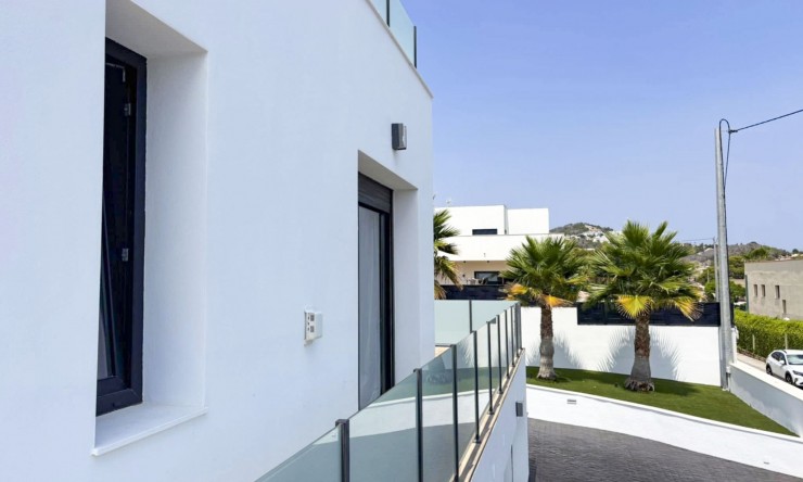 Resale - Villa -
Calpe - Benicolada