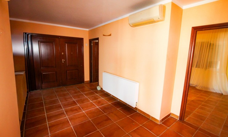 Resale - Villa -
Altea - Altea La Vella