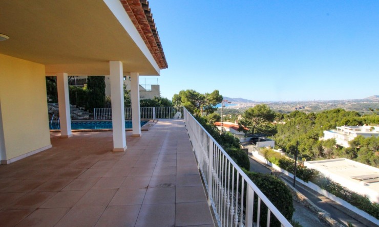 Resale - Villa -
Altea - Altea La Vella