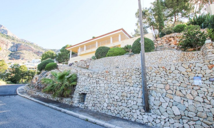 Resale - Villa -
Altea - Altea La Vella