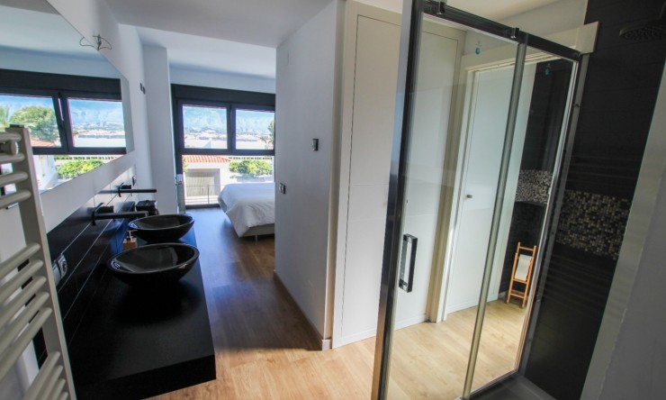 Resale - semi_detached_house -
Alfaz del Pi - Albir