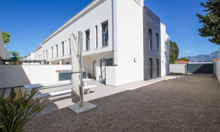 Resale - semi_detached_house -
Alfaz del Pi - Albir