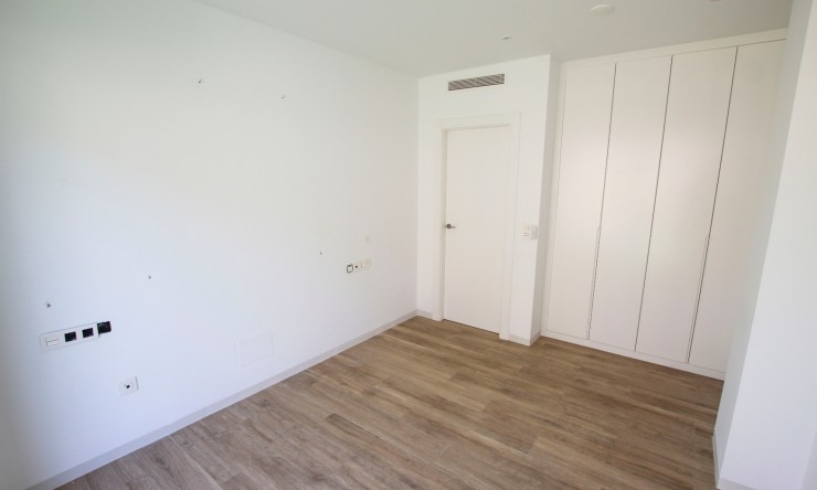 Resale - Villa -
Polop