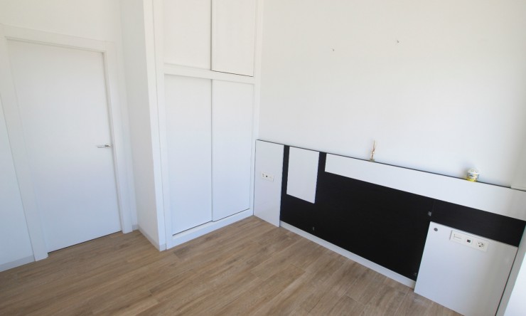 Resale - Villa -
Polop